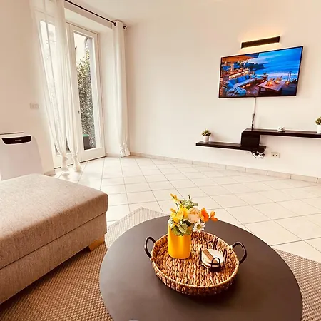 Zen - With Jacuzzi, Panoramic Views Apartment